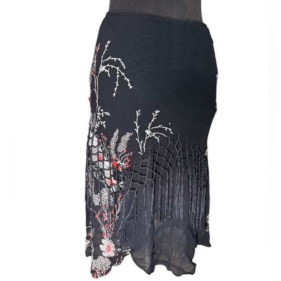 Y2K Whimsigoth Black Skirt Fringe Floral Embroidered Festival Fairy Grunge Sz S - Picture 3 of 8